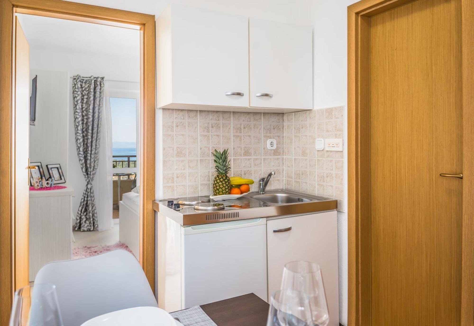 Apartments Lana Макарска Экстерьер фото